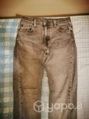 Pitillos levis