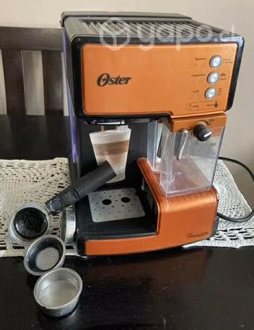 Cafetera Oster Prima Latte semi nueva