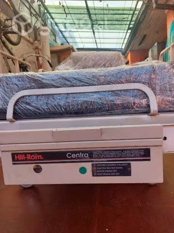 Catre clínico eléctrico HillRoom
