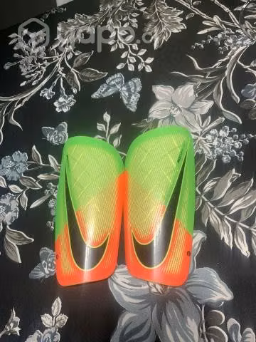 Canilleras nike - Imagen 2