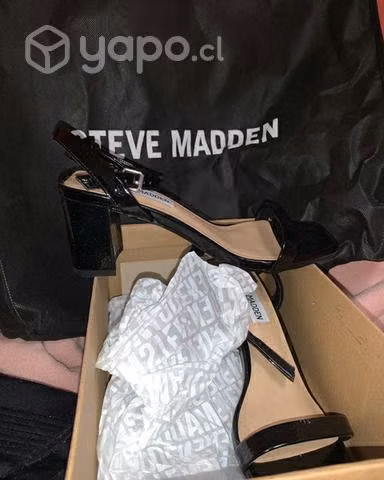 Zapatos elegante de mujer