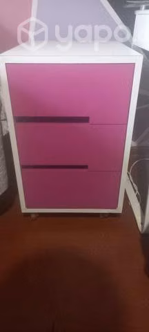 Gabinete/ velador con 3 cajones
