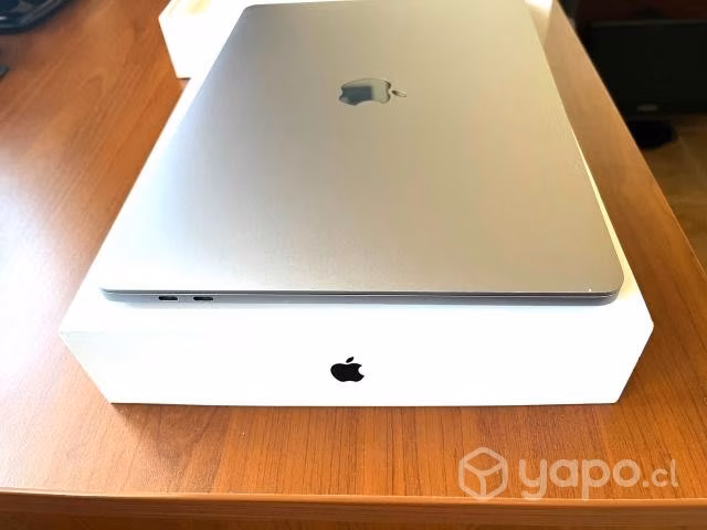MacBook Pro Display with touch bar final del 2019