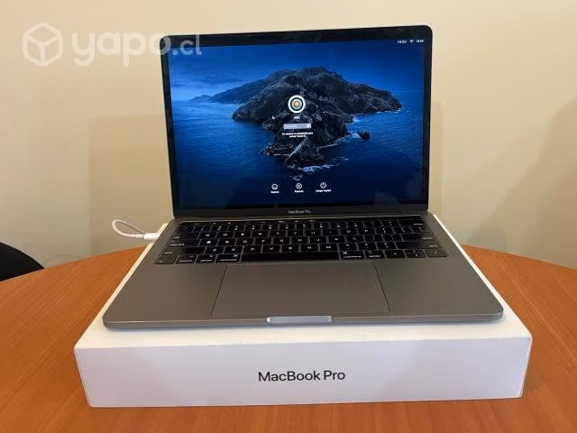 MacBook Pro Display with touch bar final del 2019