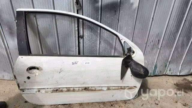 Puerta delantera derecha peugeot 206 2001
