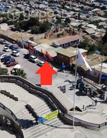 Alojamiento de paso con local comercial