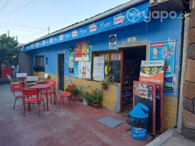 Alojamiento de paso con local comercial