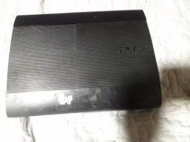 Play 3 con 4 juegos