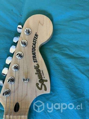Guitarra squier + marshall mg15gold - Imagen 2