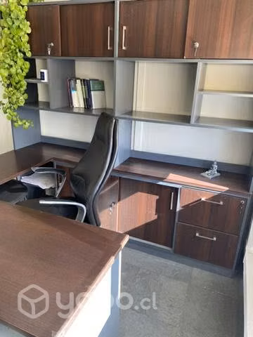 Mueble escritorio con 3 sillas para oficina