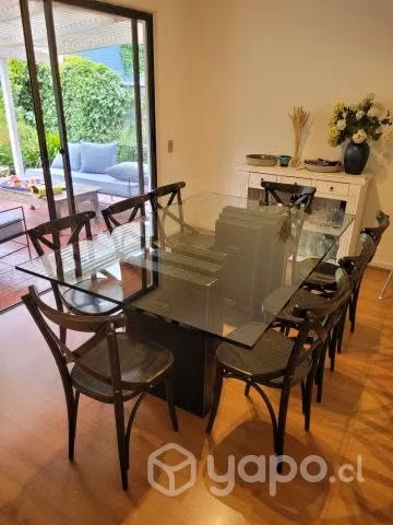 Mesa y sillas de comedor