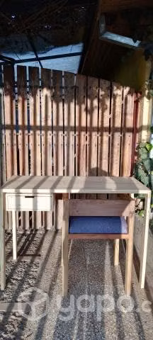 Escritorio de madera