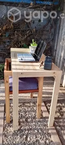 Escritorio de madera