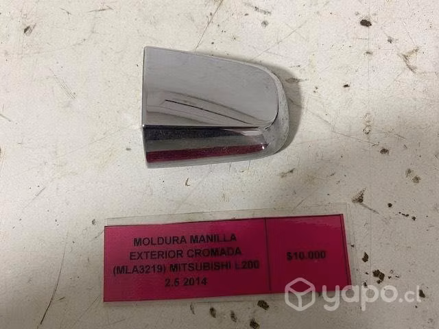 Moldura manilla exterior cromada L200 2014