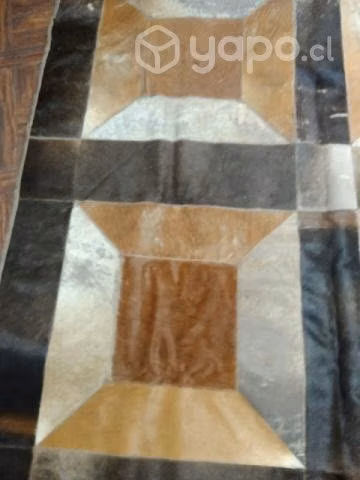 Alfombra de cuero 2×3 usada