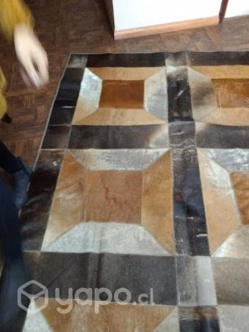 Alfombra de cuero 2×3 usada