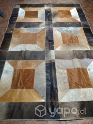 Alfombra de cuero 2×3 usada