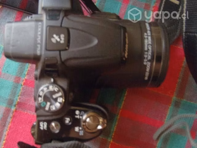 Maquina fotografica NIKON