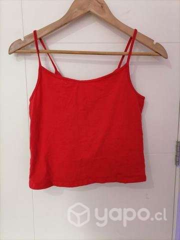 Top rojo de tirantes. - Imagen 2