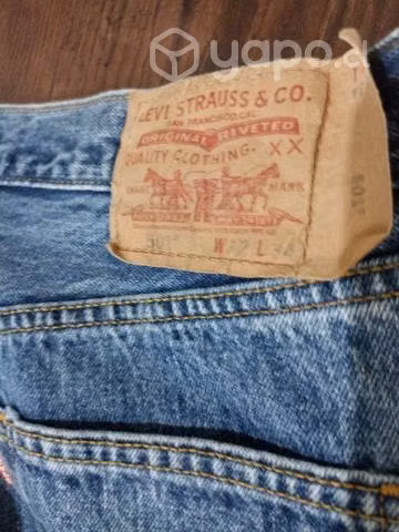 Pantalones levi originales