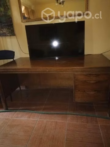 Escritorio y silla
