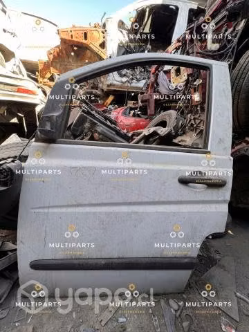 Puerta LH mercedes benz vito 114