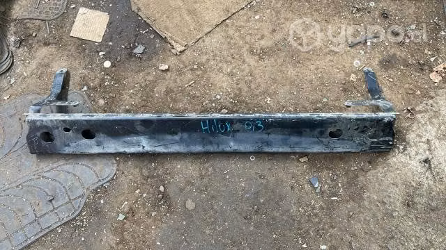 Refuerzo parachoque delantero hilux original