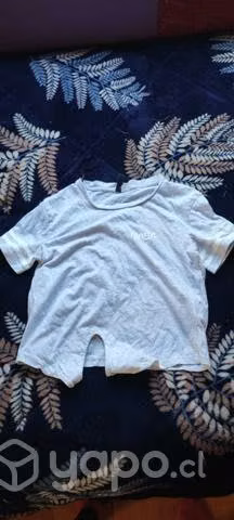 Ropita usada talla xs