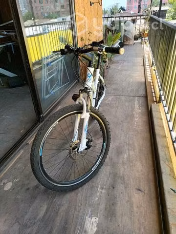 Bicicleta aro 26 marca TOTEM poco uso - Imagen 4