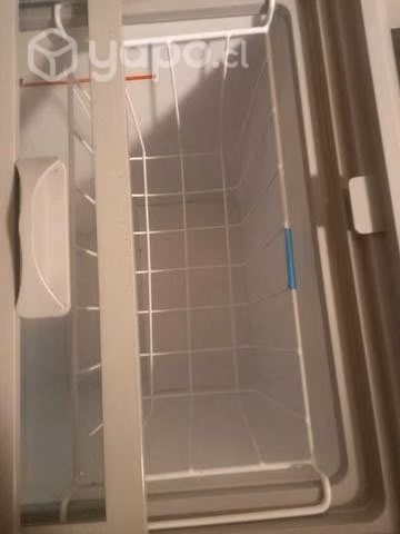 Congeladora Maigas tapa de vidrio 100lts