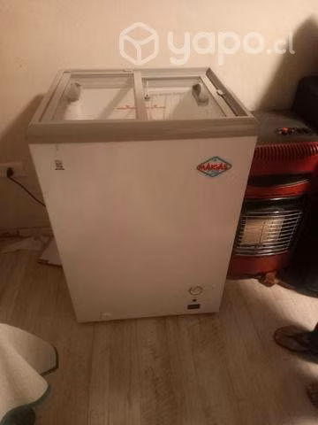 Congeladora Maigas tapa de vidrio 100lts