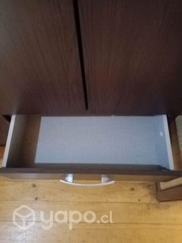 Closet más velador