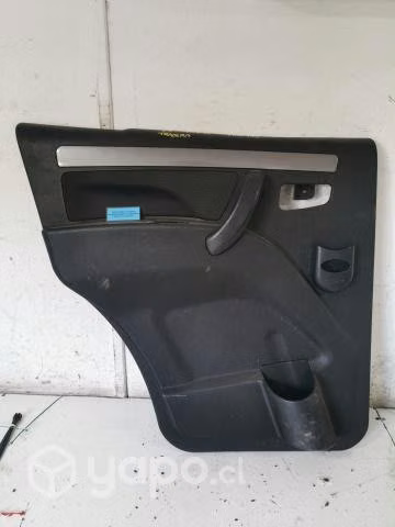 Tapiz Puerta Trasera Izquierda (MNP173) Mahindra P