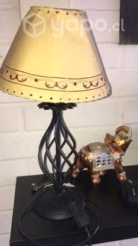 Lámpara de mesa o velador