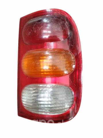 Foco trasero derecho Mahindra pick up año 07/11