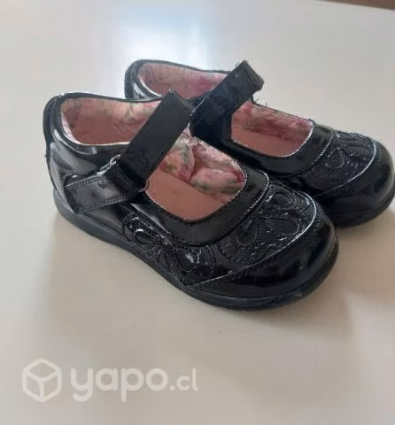 Zapatos de charol