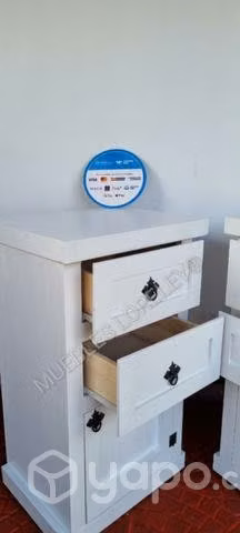 Velador de madera  leer descripción - Imagen 5