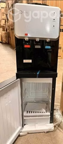 Dispensador de agua con frigobar