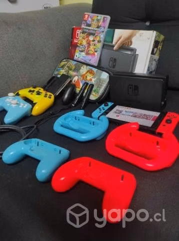 Nintendo Switch + Accesorios Y Juegos