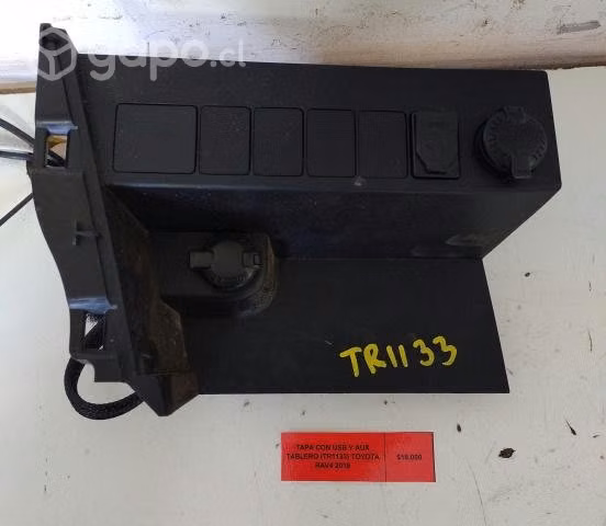 Tapa Con USB y AUX Tablero (1133) RAV4 2019