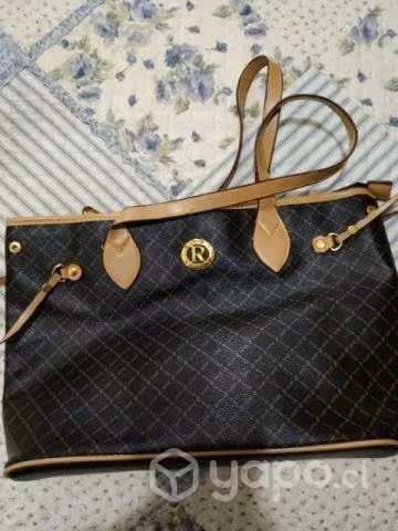 Cartera Negra Roma Italy