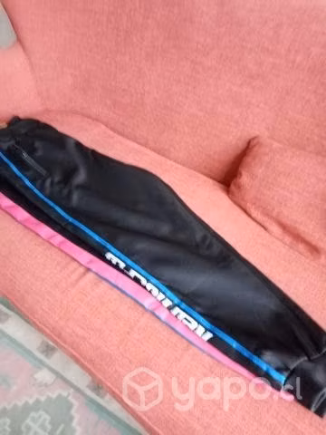 Nuevo Buzo