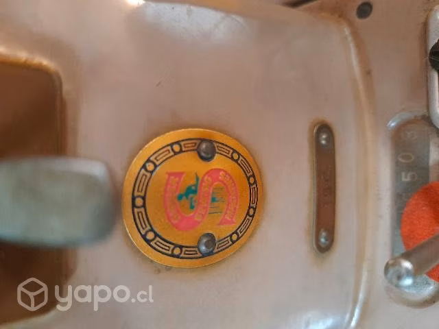 Maquina de Coser Singer con mueble