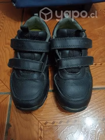 Zapato escolar