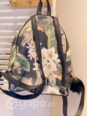 Mochila Guess mediana