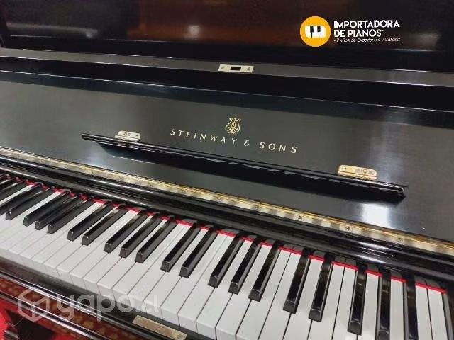 Piano Steinway & Sons