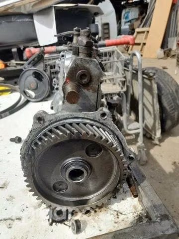 Bomba inyectora mitsubishi canter - Imagen 4