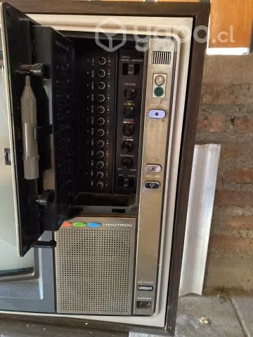Televisor Sony antiguo - Imagen 5