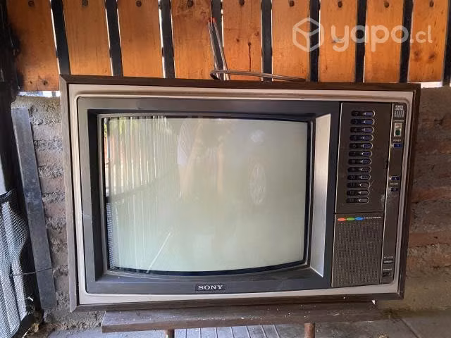Televisor Sony antiguo - Imagen 4