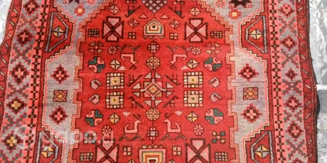 Hermosa alfombra persa 250 x 140 cms